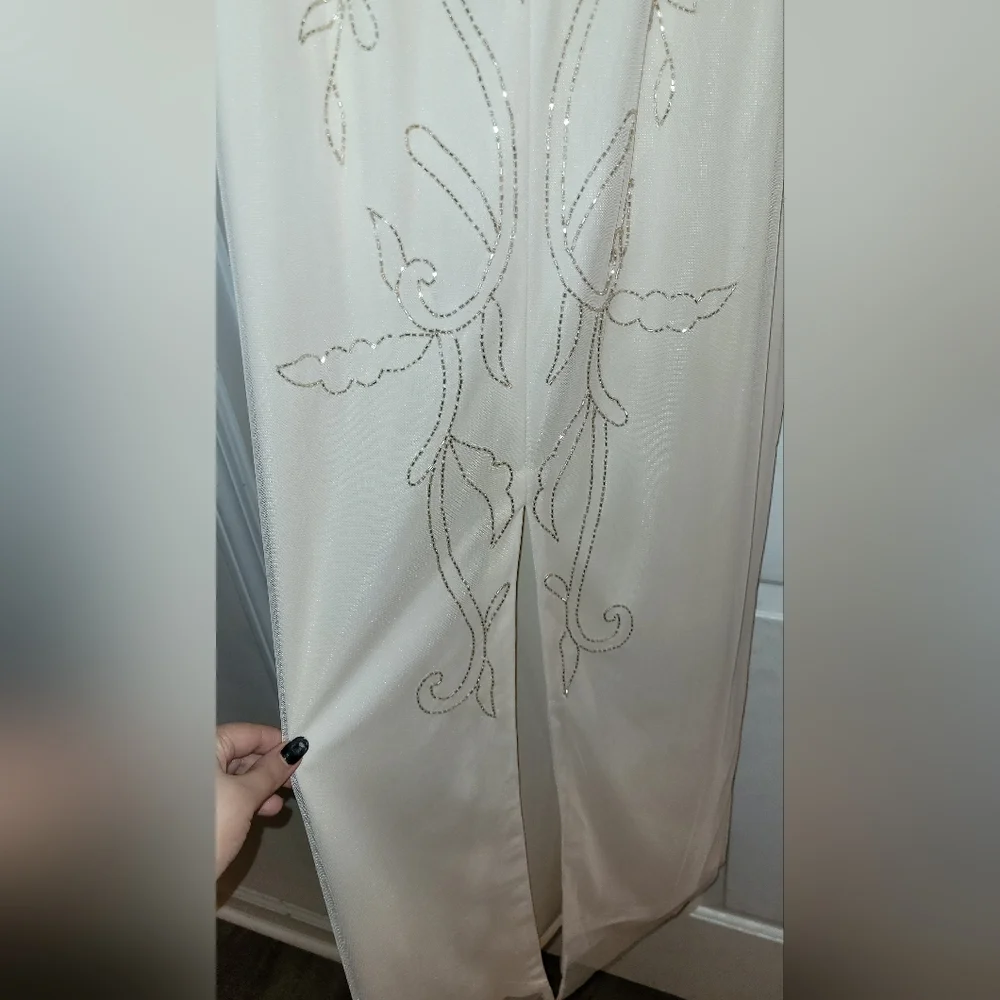 Ivory Beautiful Gown - Picture 3 of 5